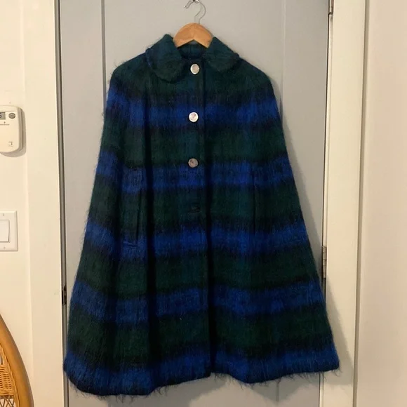 Scottish plaid wool cape and skirt set - Picture 1 of 4